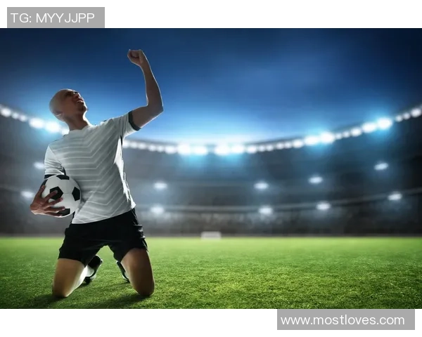 踢好足球的秘诀与技巧分享让你成为场上的明星球员